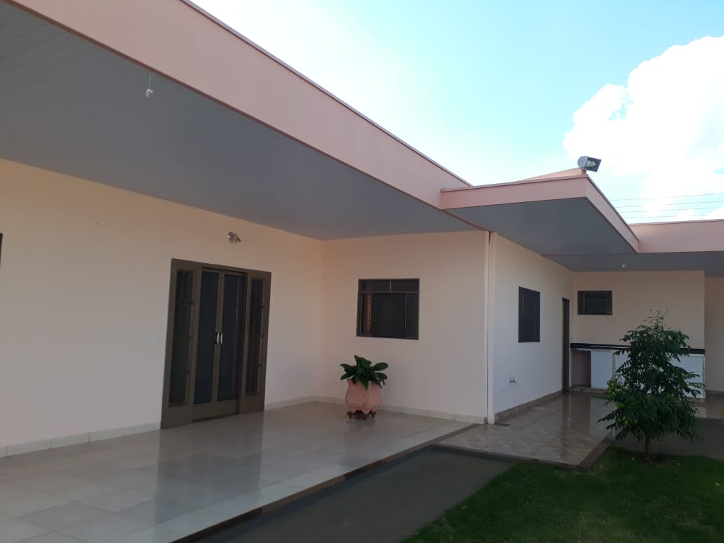 2721 – Linda casa no bairro Morada do Campo